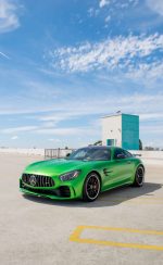 MERCEDES-AMG GT-R